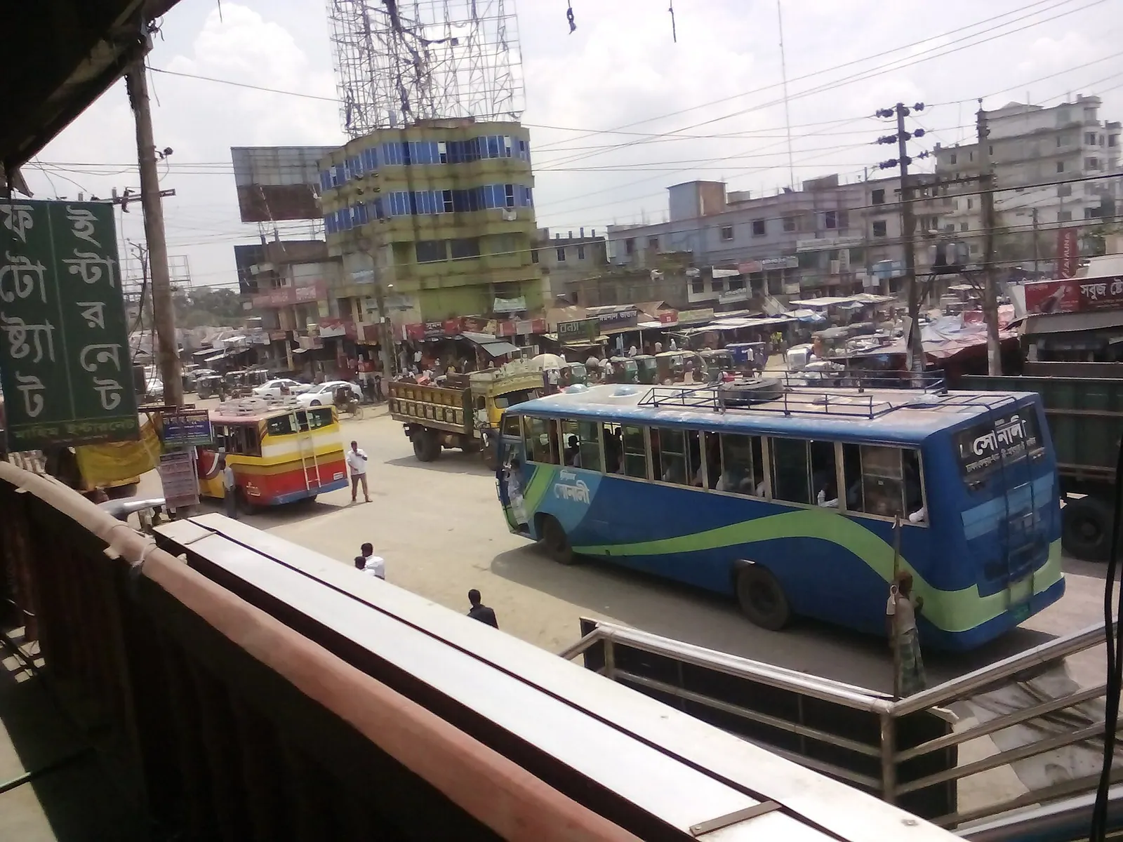 এলেঙ্গা বাসস্ট্যান্ড, কালিহাতী