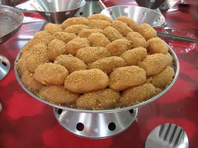 Porabarir chomchom, famous sweet of Tangail