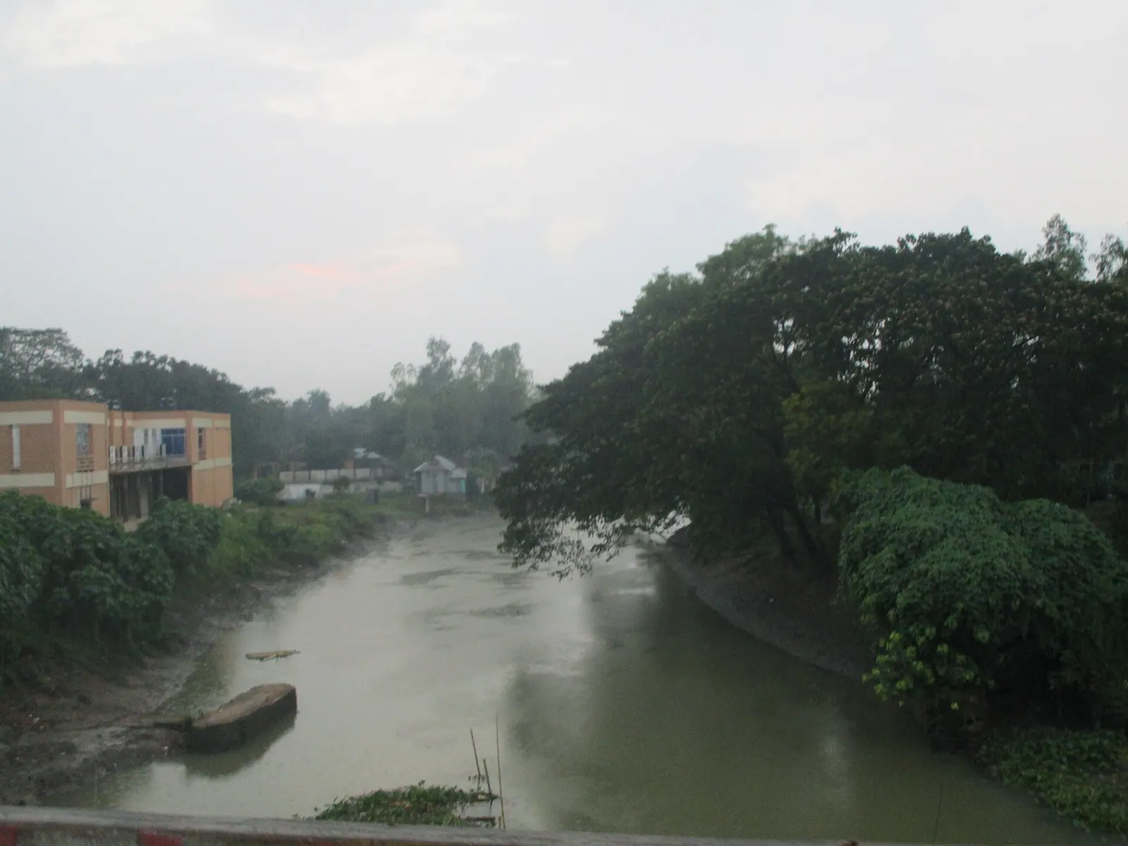 মধুপুরে বংশী নদী